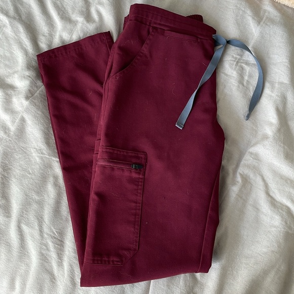 Figs Scrub Pants - Picture 2 of 7